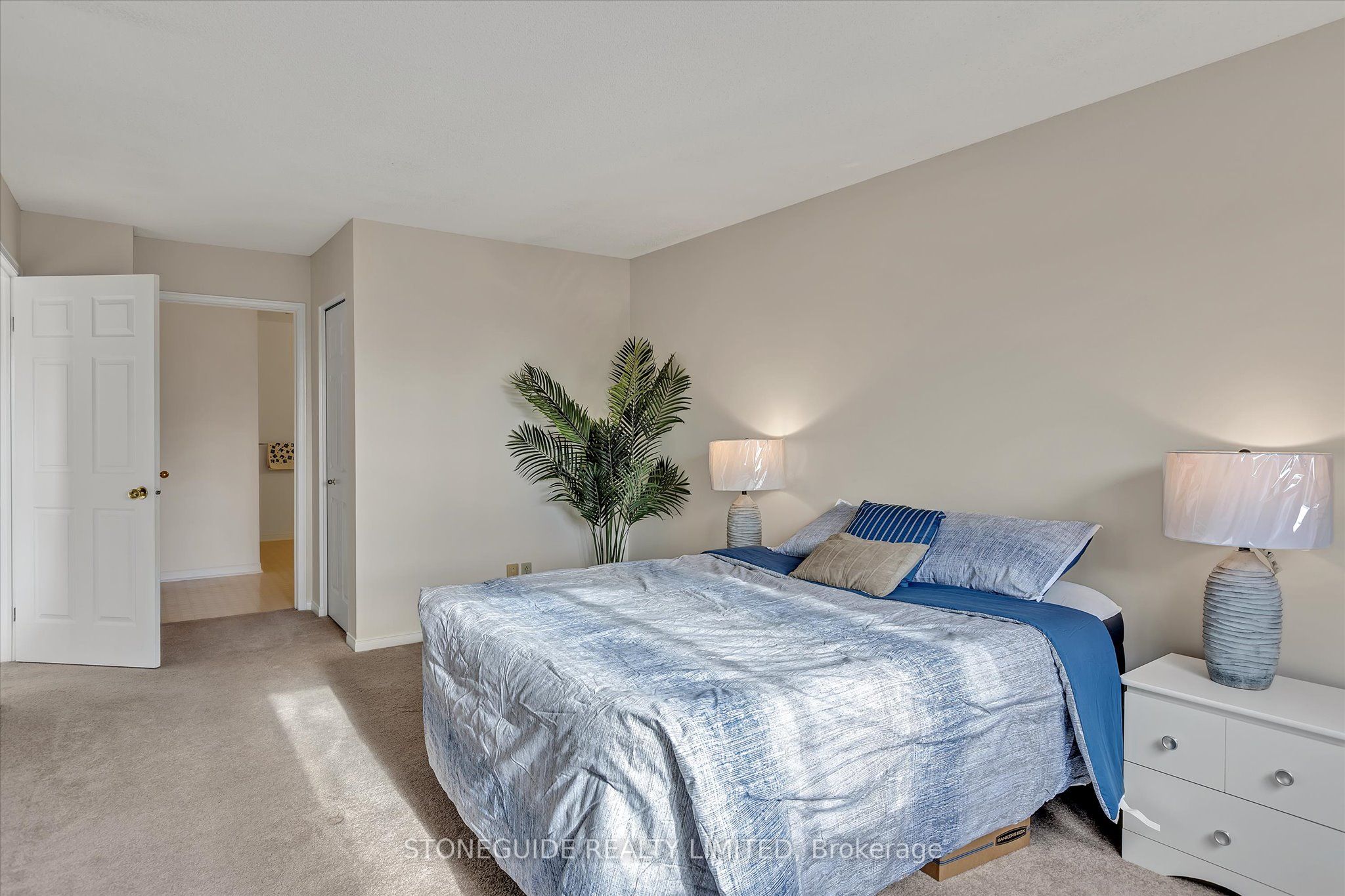 1099 Clonsilla Avenue, #116A