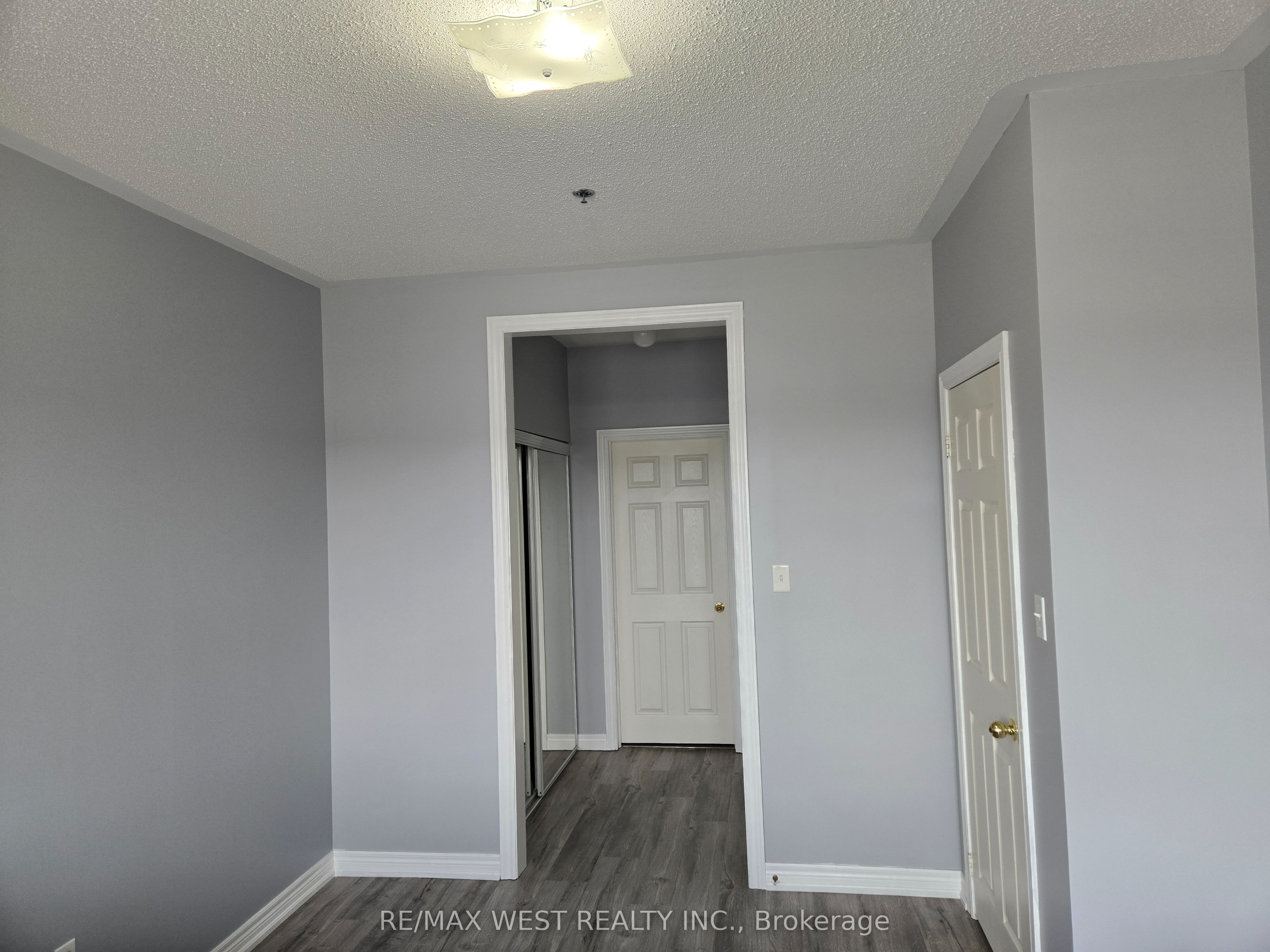 9441 Jane Street, #211