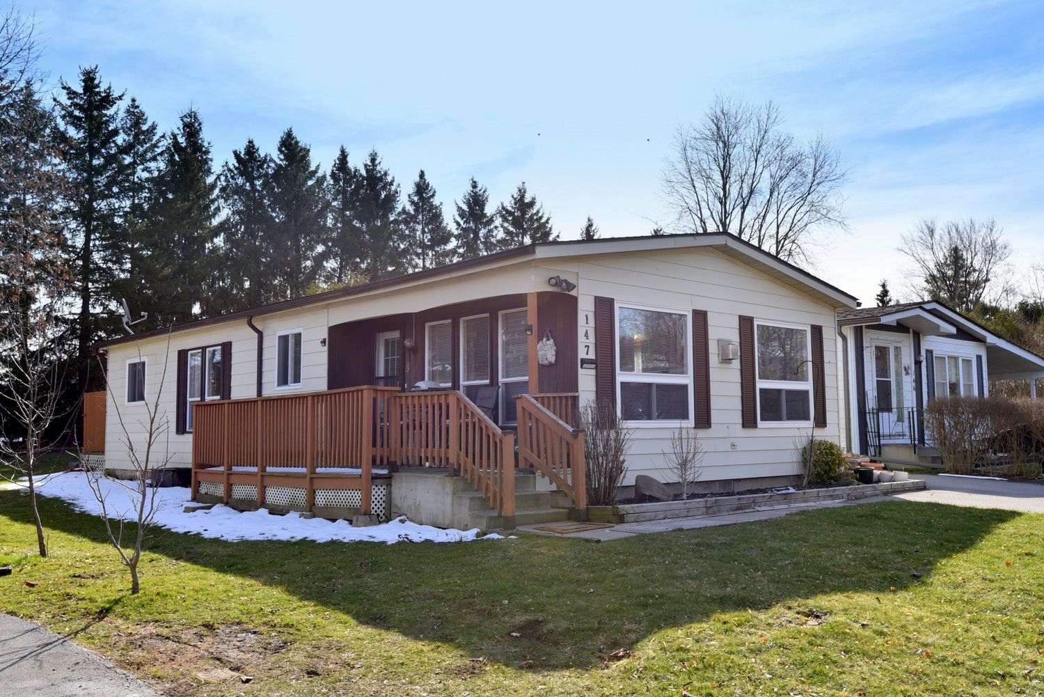 147 Maple Crescent Hamilton Ontario N0H 2J0