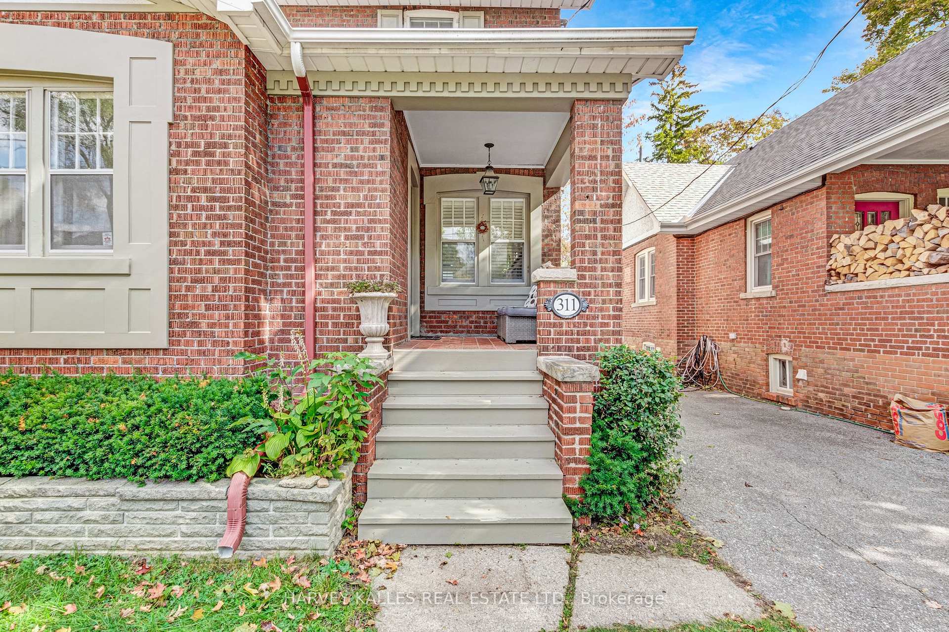 311 Rosewell Avenue
