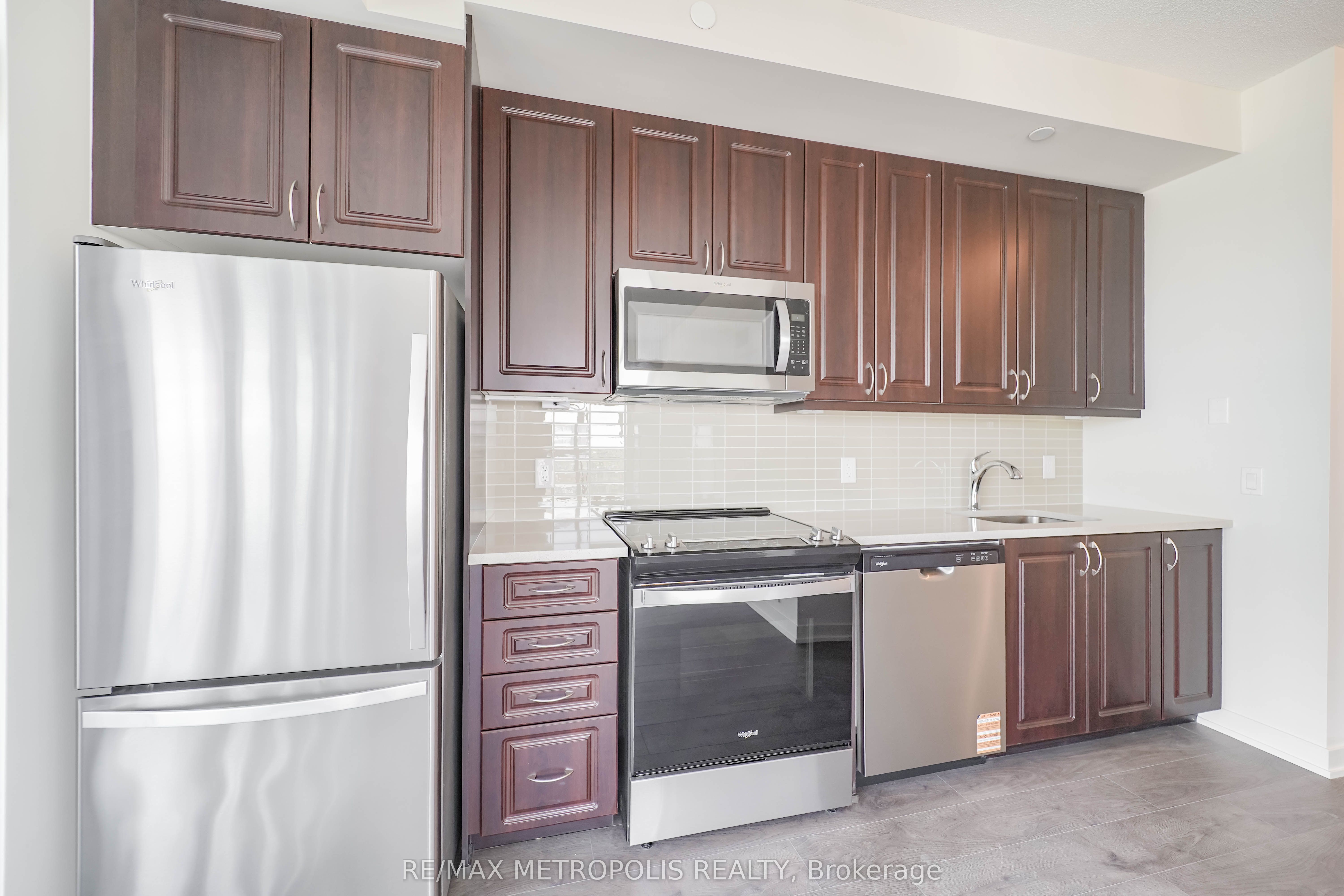 38 Annie Craig Drive, #3611