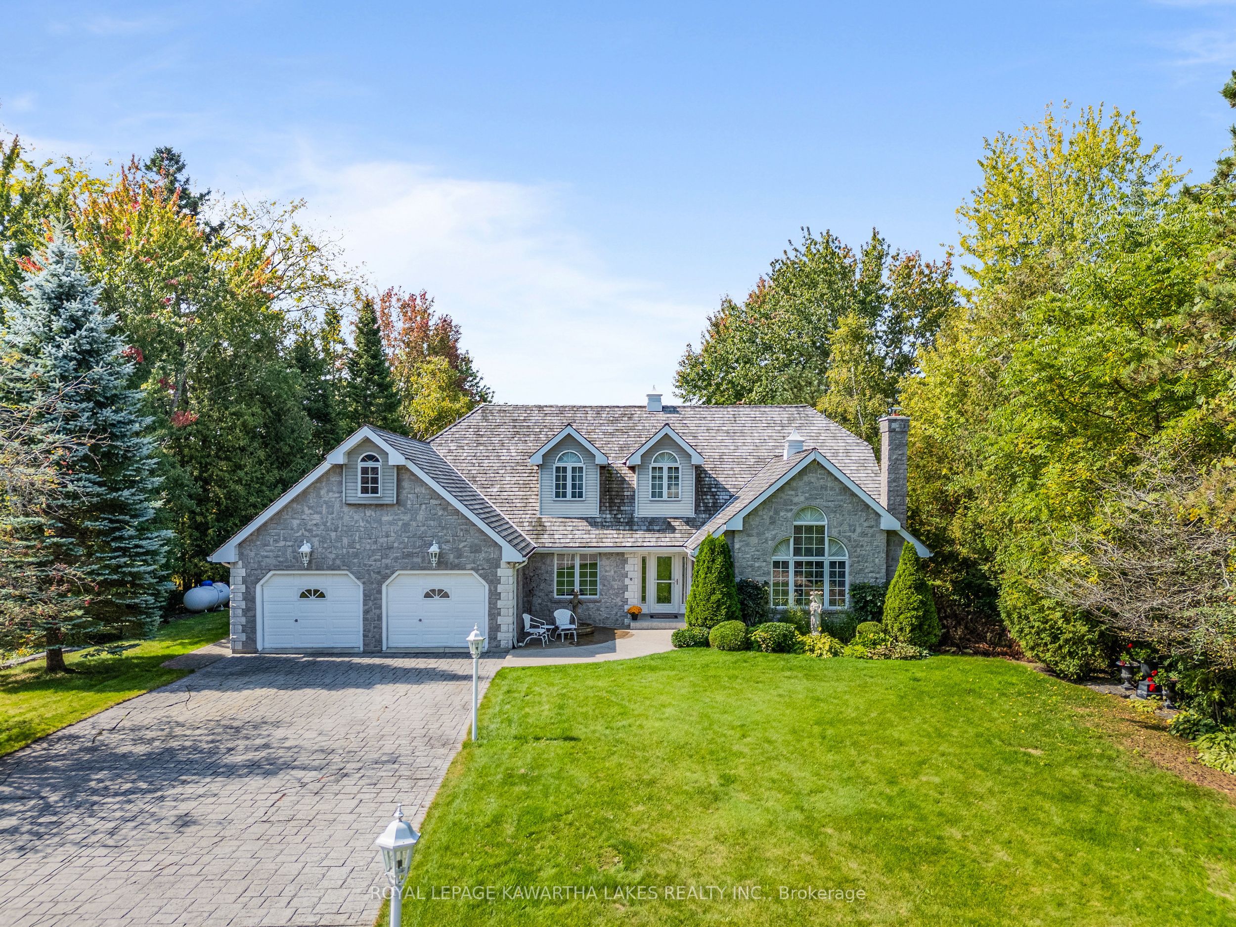 4 Sturgeon Glen Road