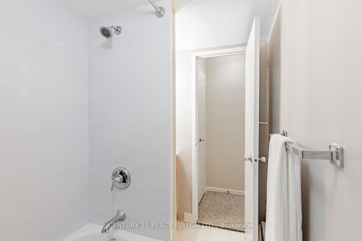 1 Bedroom Condo at 3311 Kingston, Toronto For sale