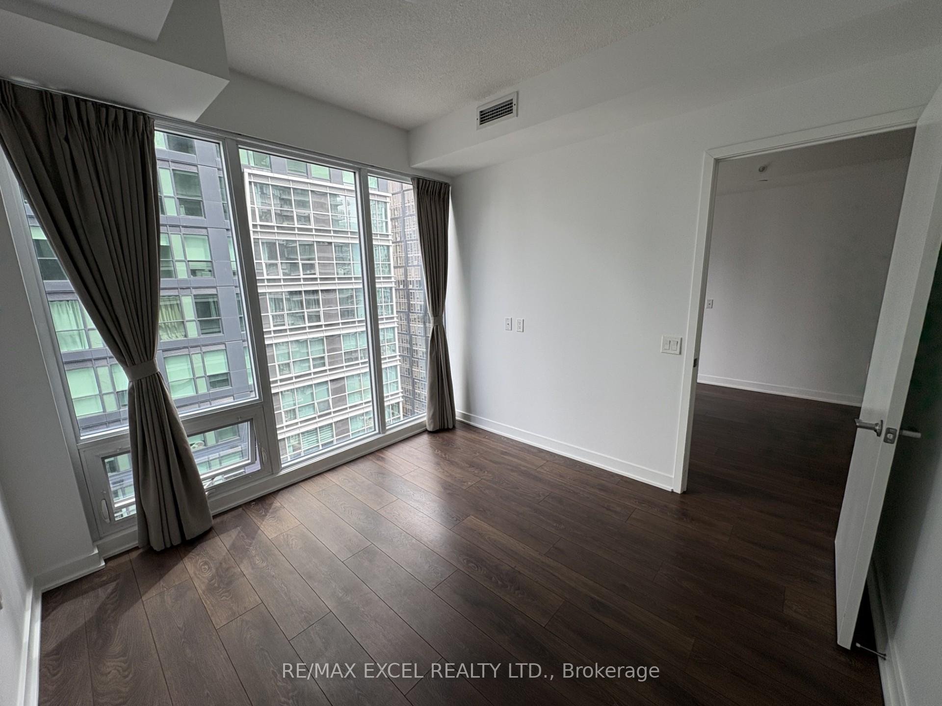 1 Bedroom Condo at 125 Blue Jays, Toronto For sale