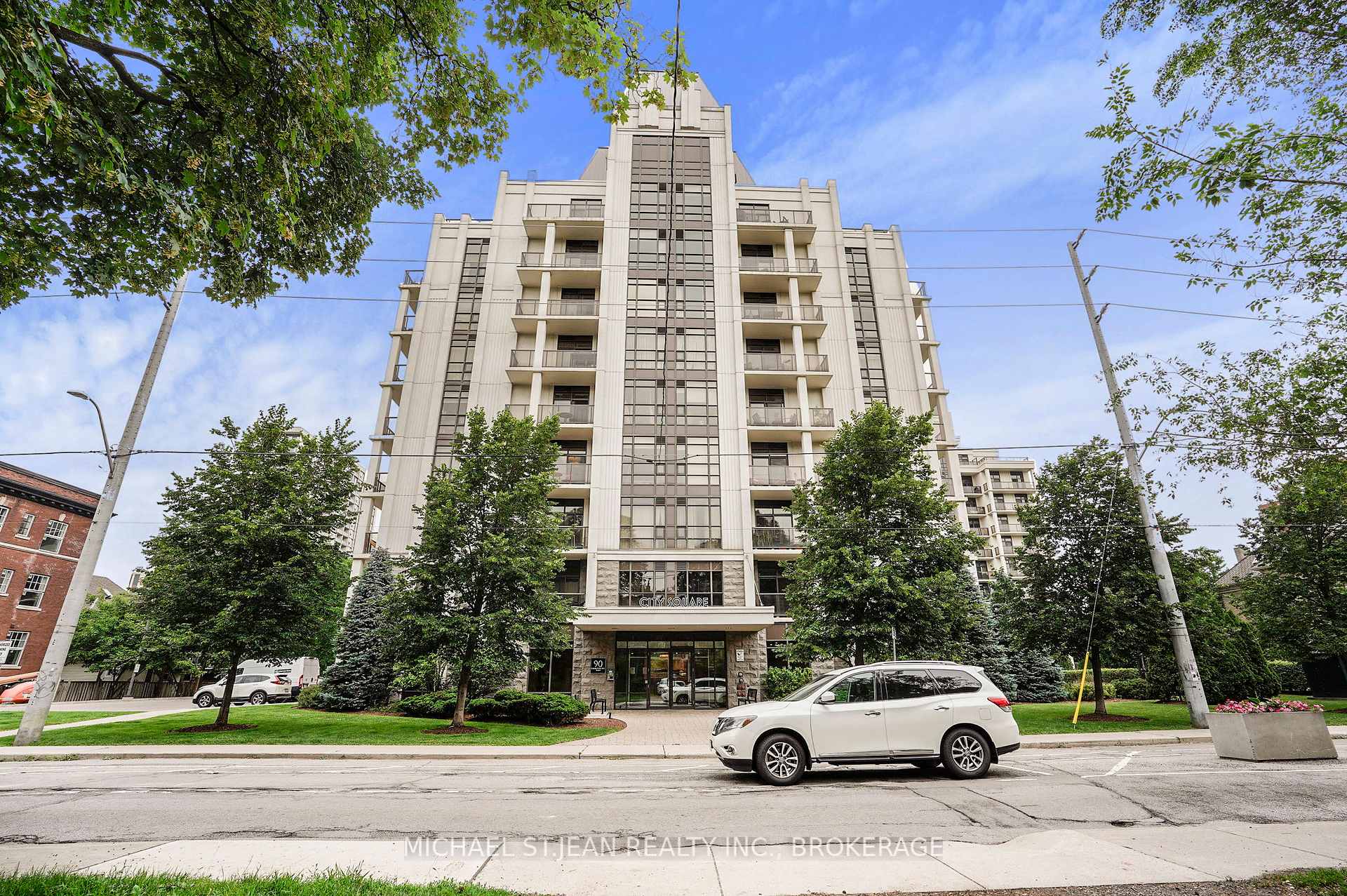 1 Bedroom Condo at 90 Charlton, Hamilton For sale