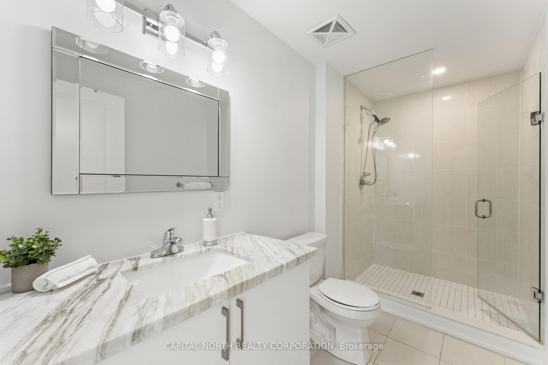 3 Bedrooms Condo at 5289 Highway 7, Vaughan For sale