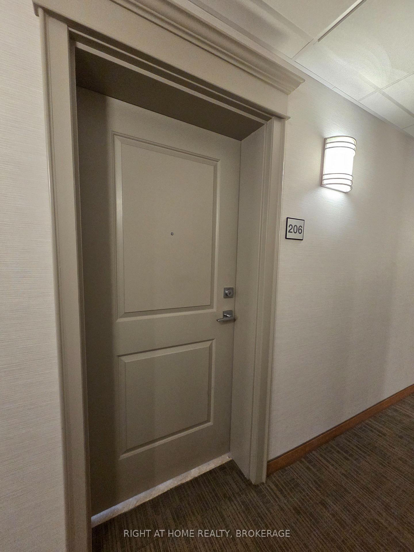 1 Bedroom Condo at 2490 Old Bronte, Oakville For sale