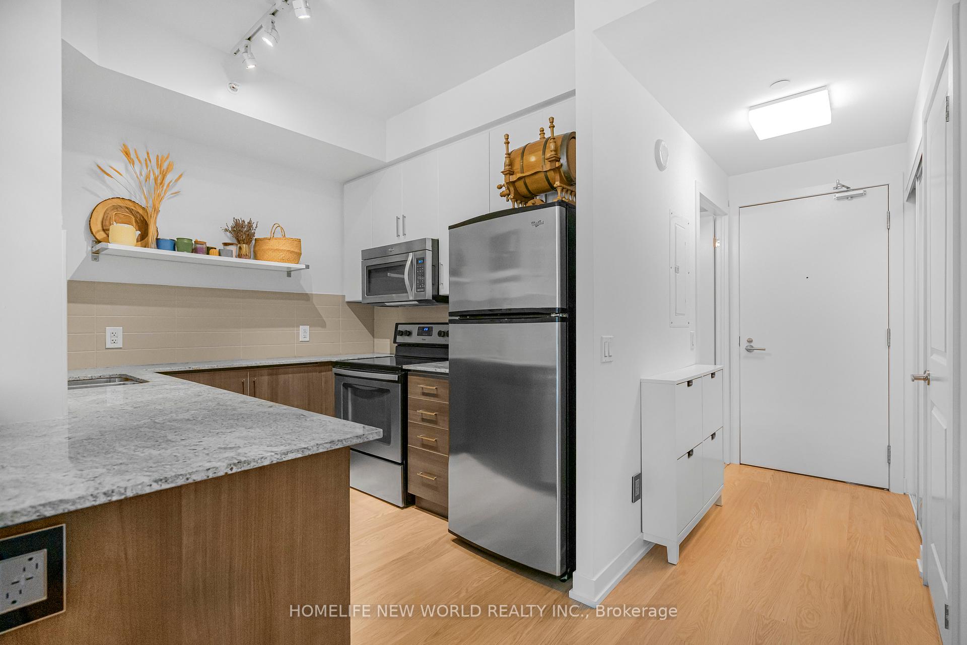 Condo at 8 Fieldway,  Toronto For sale