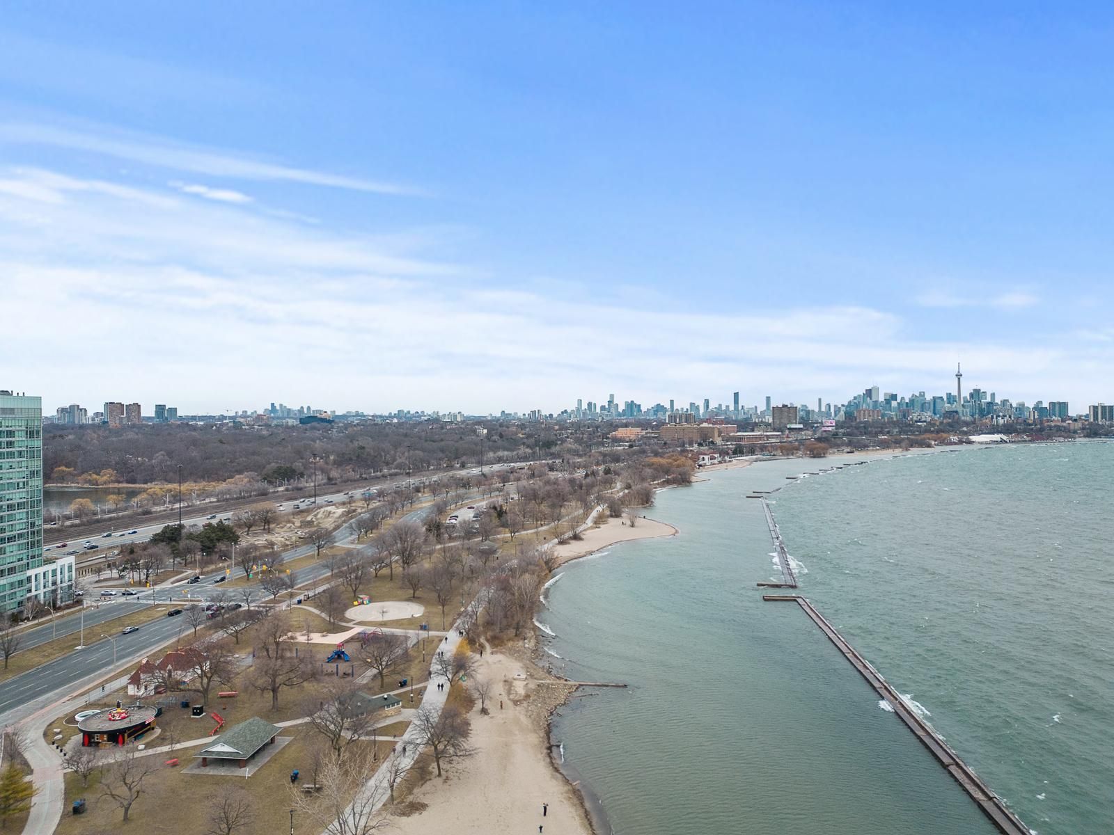 1928 Lakeshore Boulevard 4203