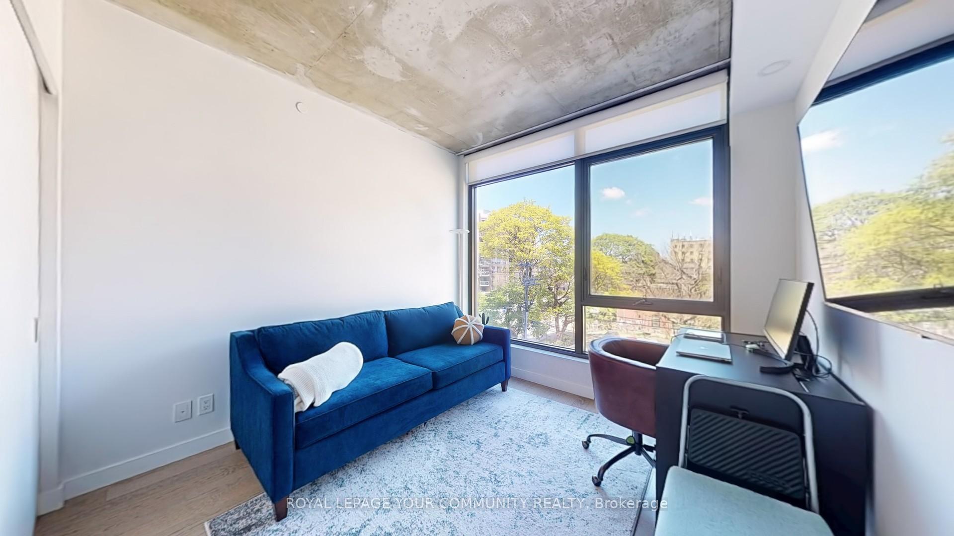2 Bedrooms Condo at 111 Bathurst, Toronto For sale