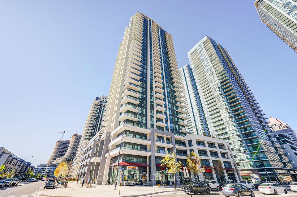 4055 Parkside Village