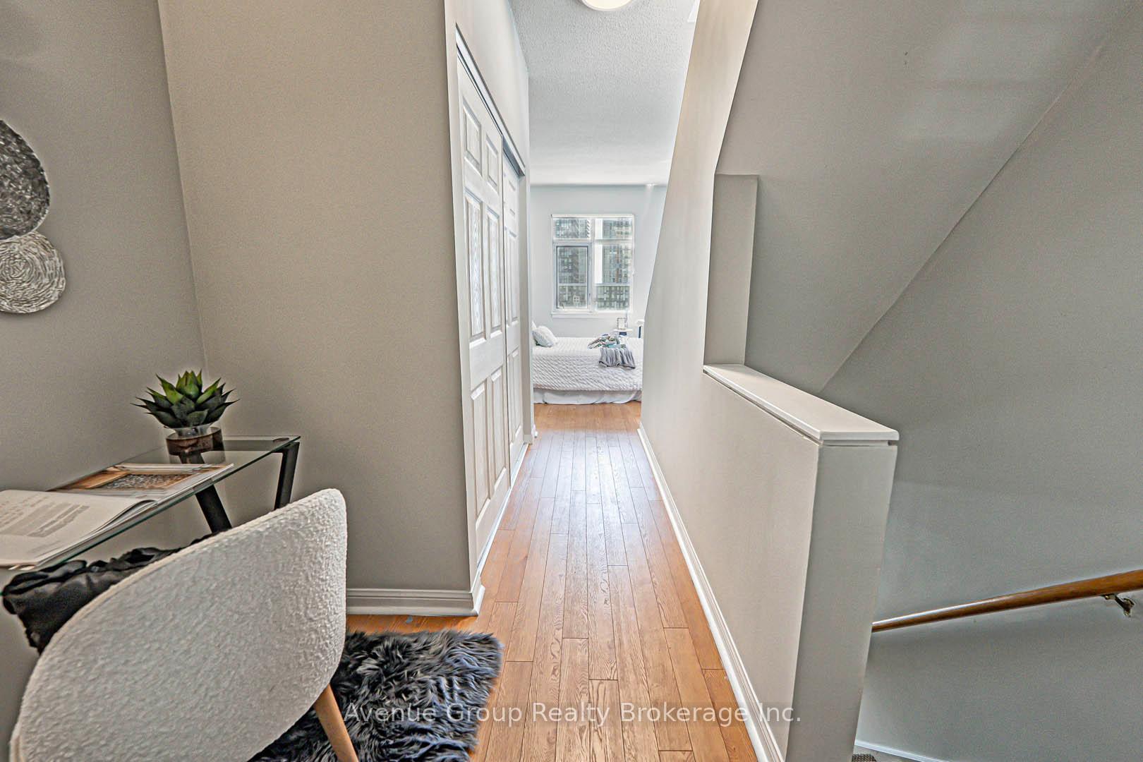 2 Bedrooms Condo at 550 Front, Toronto For sale