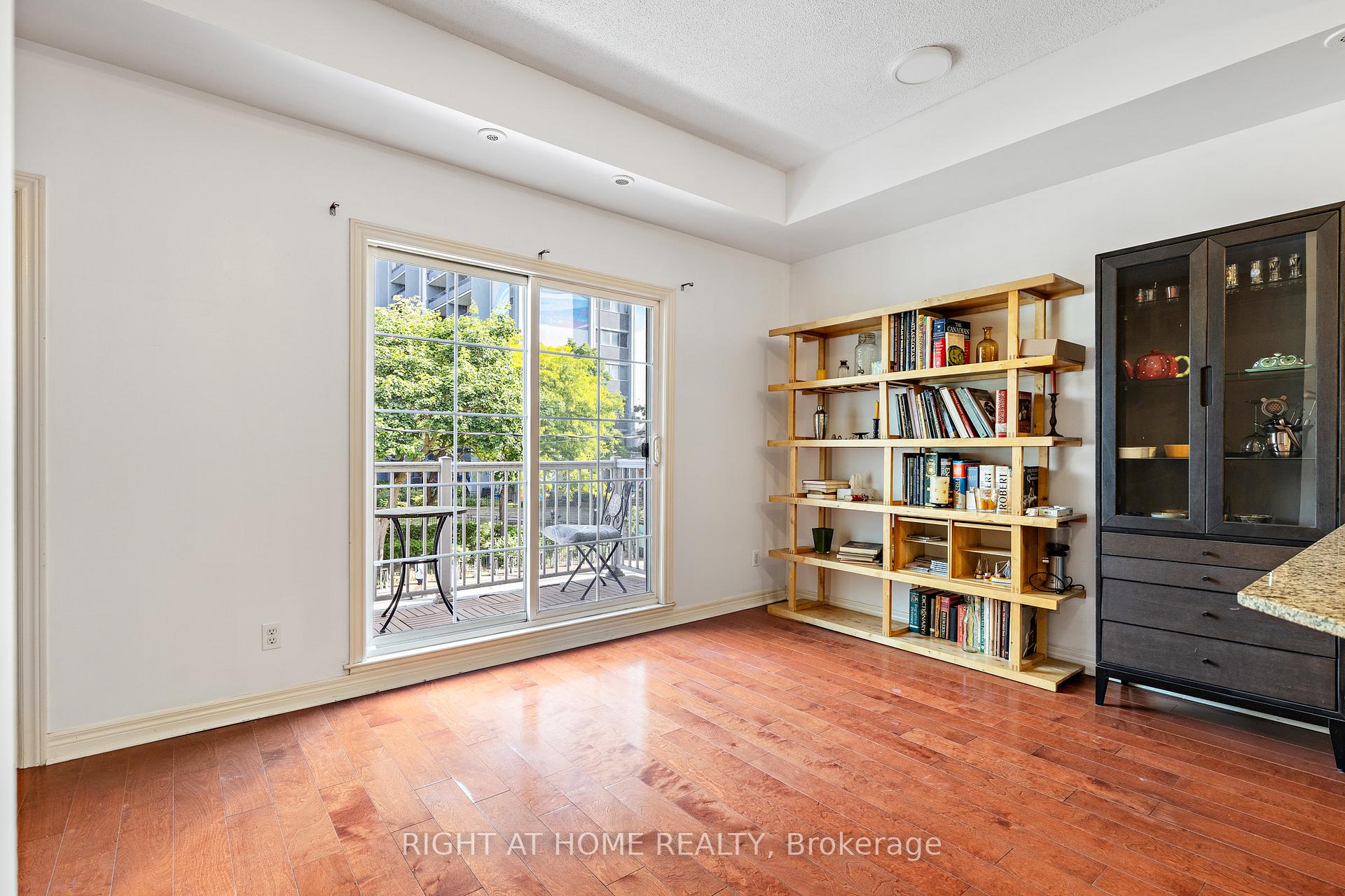 3 Bedrooms Condo at 205 Wellesley, Toronto For sale