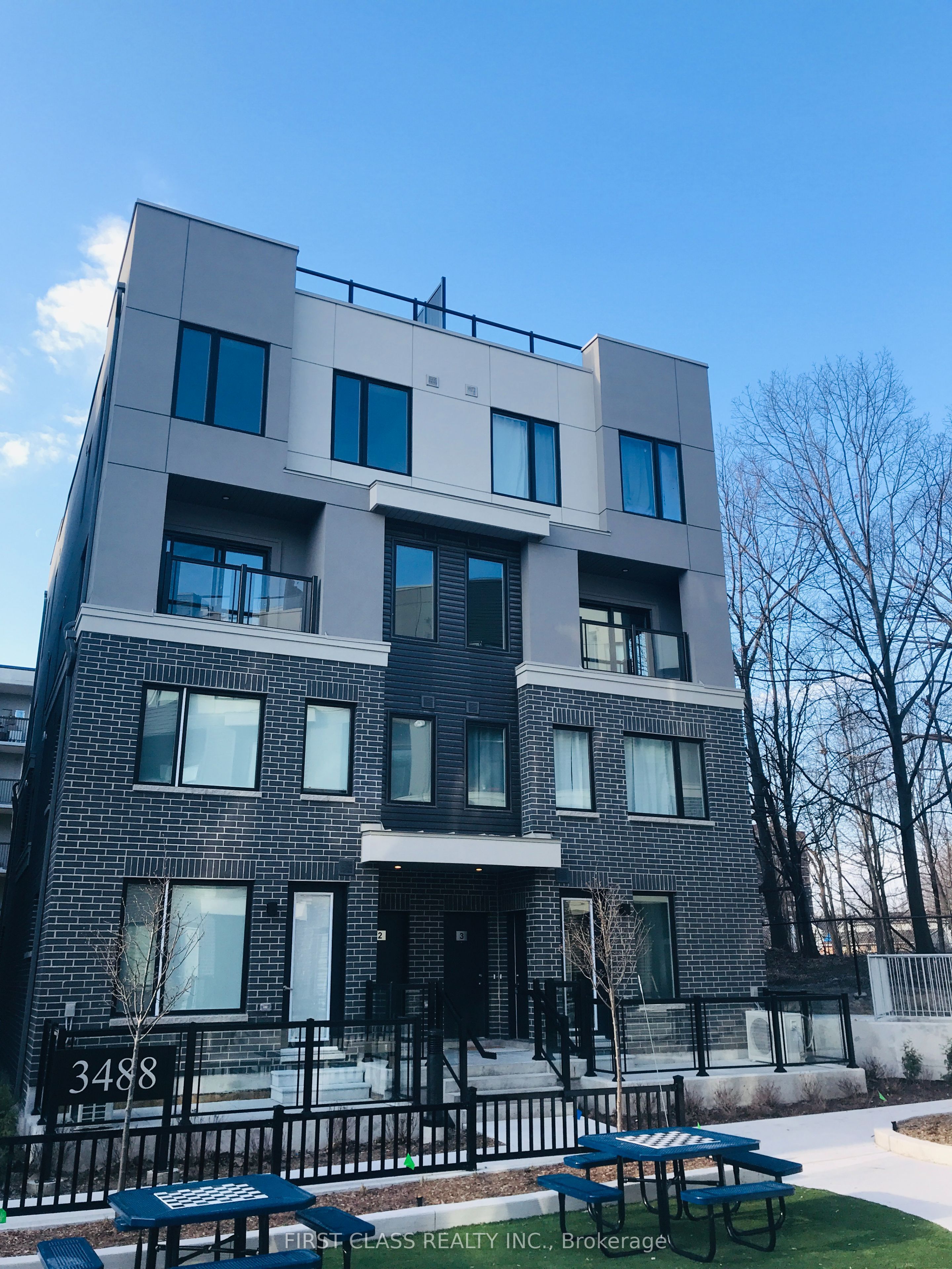 #4 - 3488 Widdicombe Way, Mississauga, ON L5L 0B8