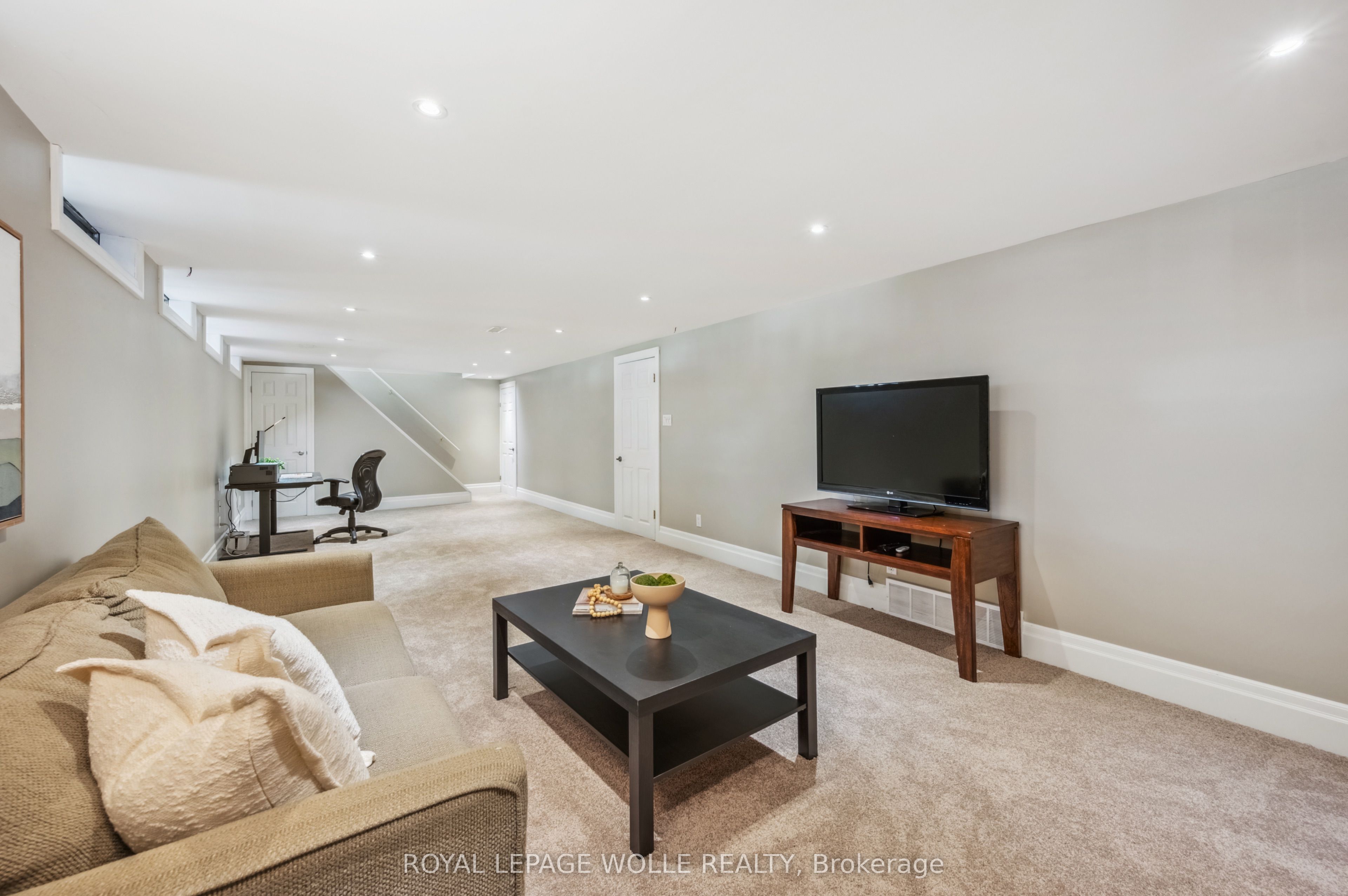 136 Warren Road