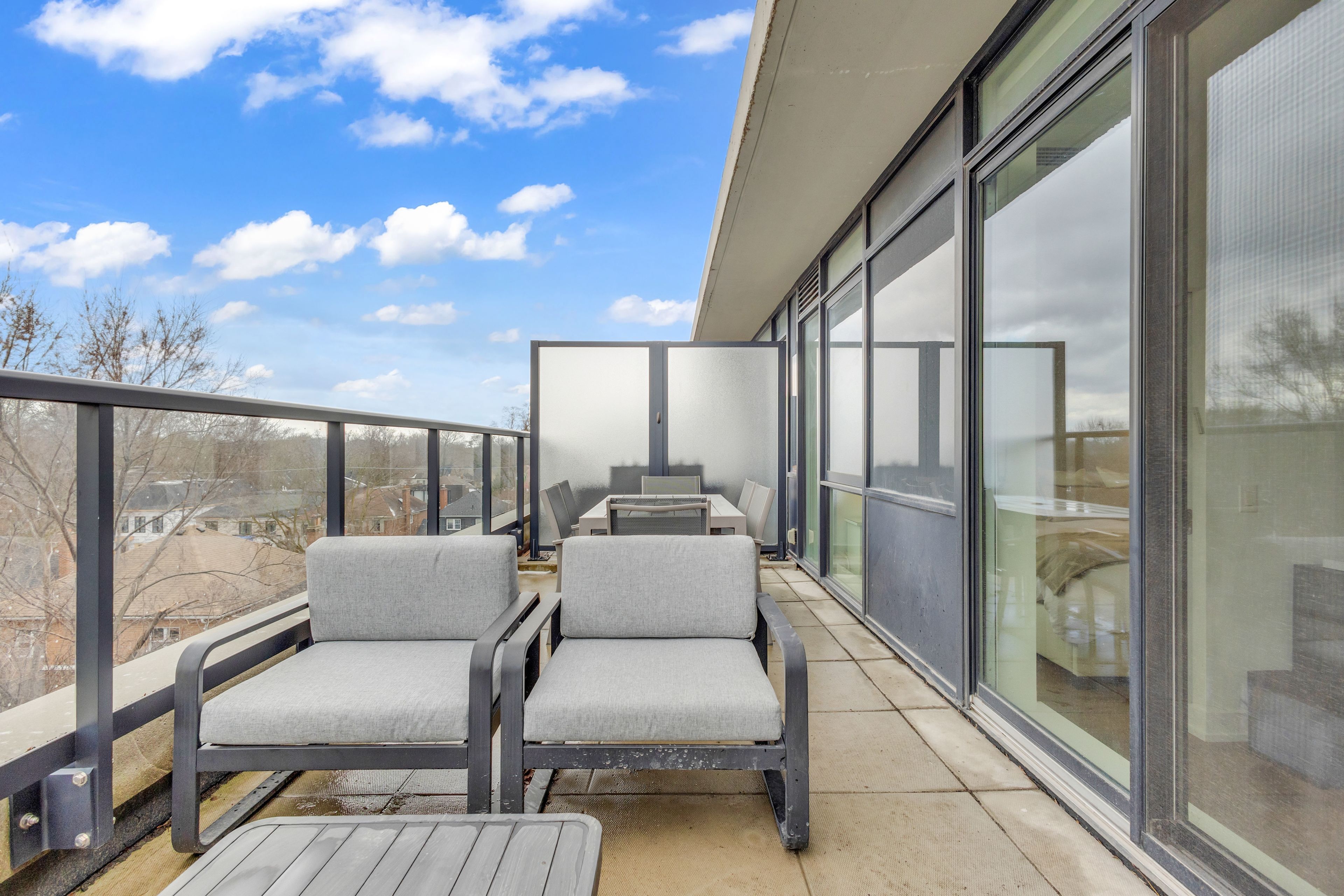 170 Chiltern Hill Road 402