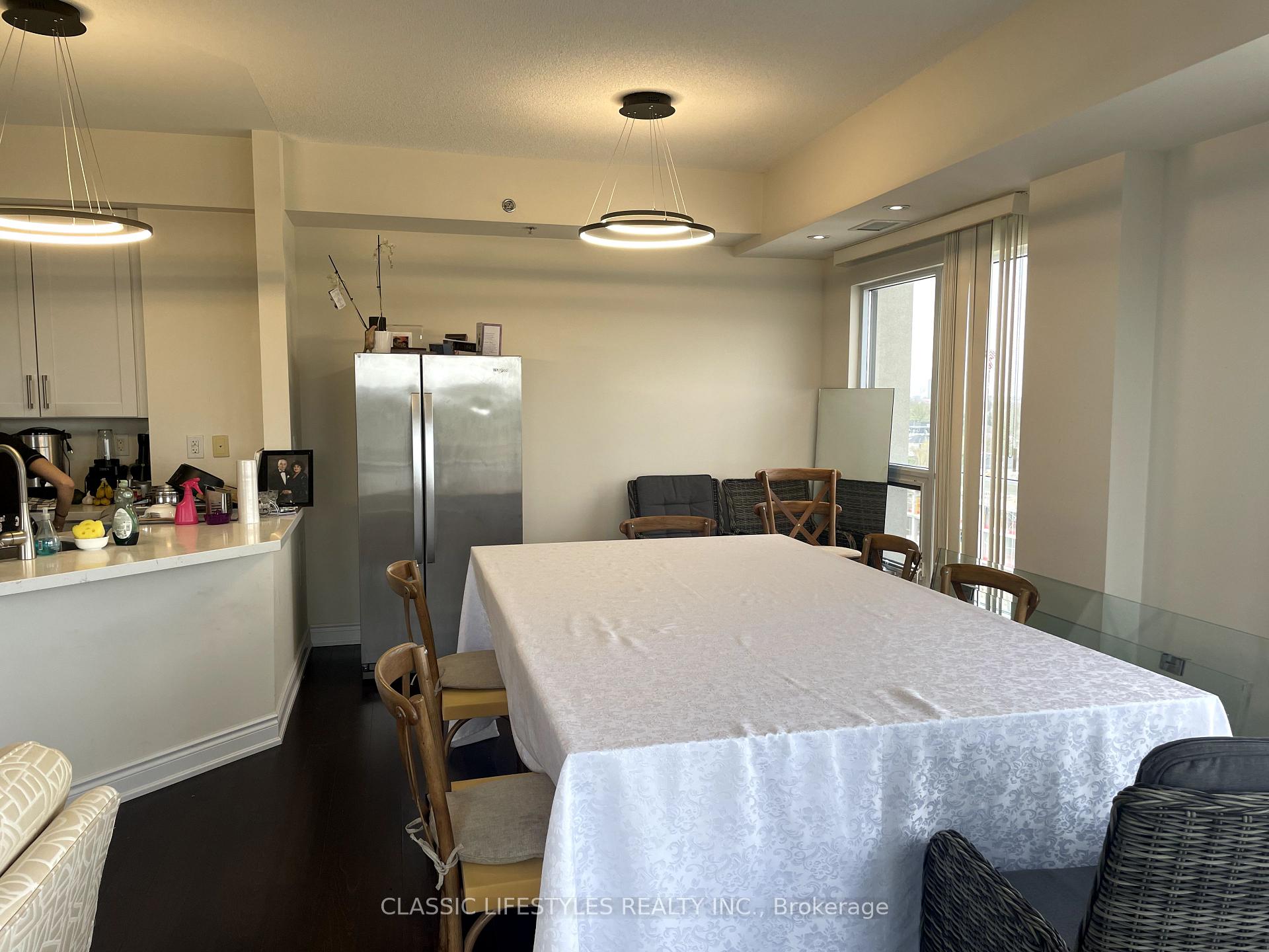 2 Bedrooms Condo at 760 Sheppard,  Toronto For sale