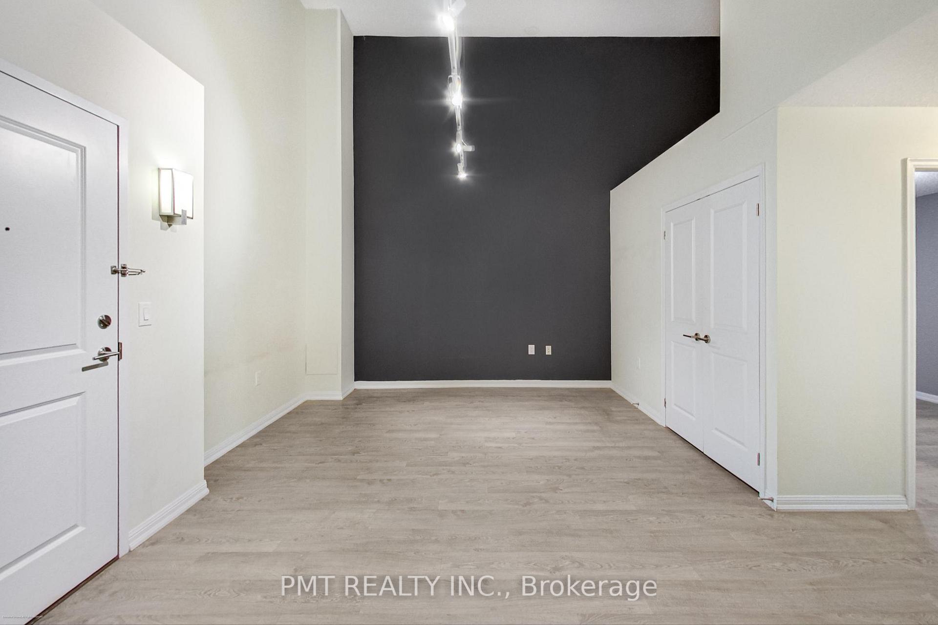 2 Bedrooms Condo at 125 Western Battery, Toronto For sale