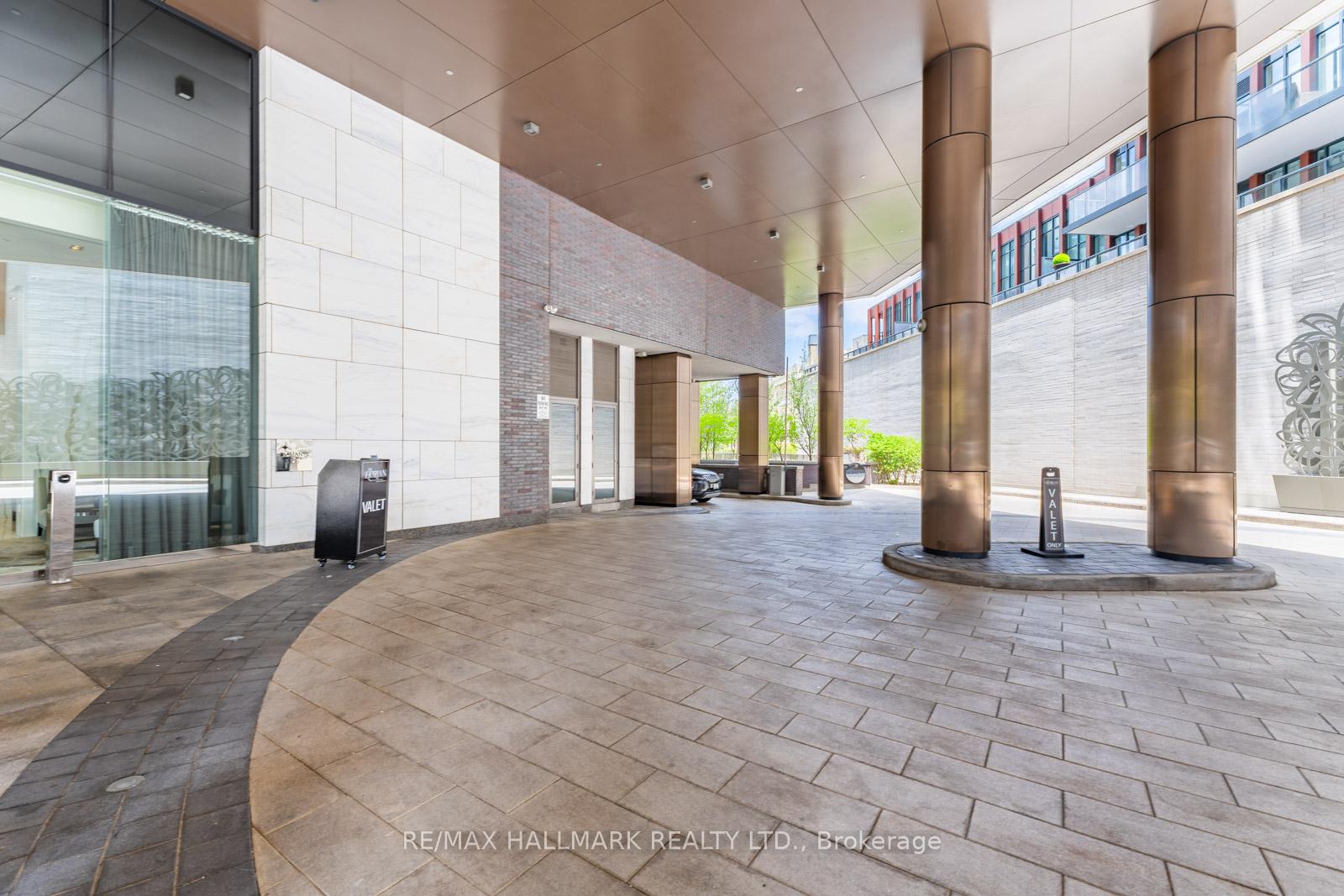 1 Bedroom Condo at 88 Davenport, Toronto For sale