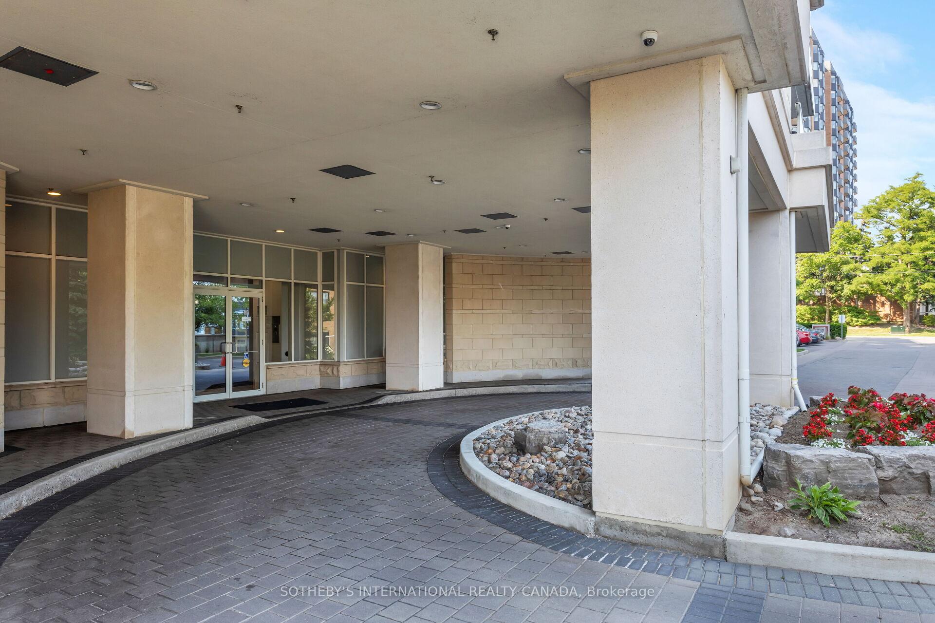 2 Bedrooms Condo at 3865 Lake Shore, Toronto For sale