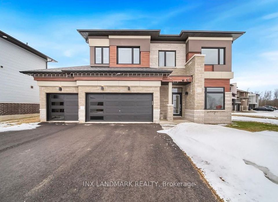 3727 Quayside Drive, Severn, ON L3V 8M9