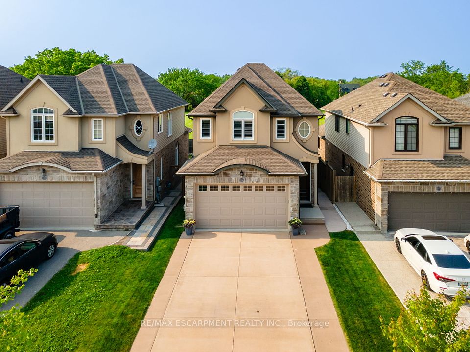 8673 Jennifer Crescent, Niagara Falls, ON L2H 0J1
