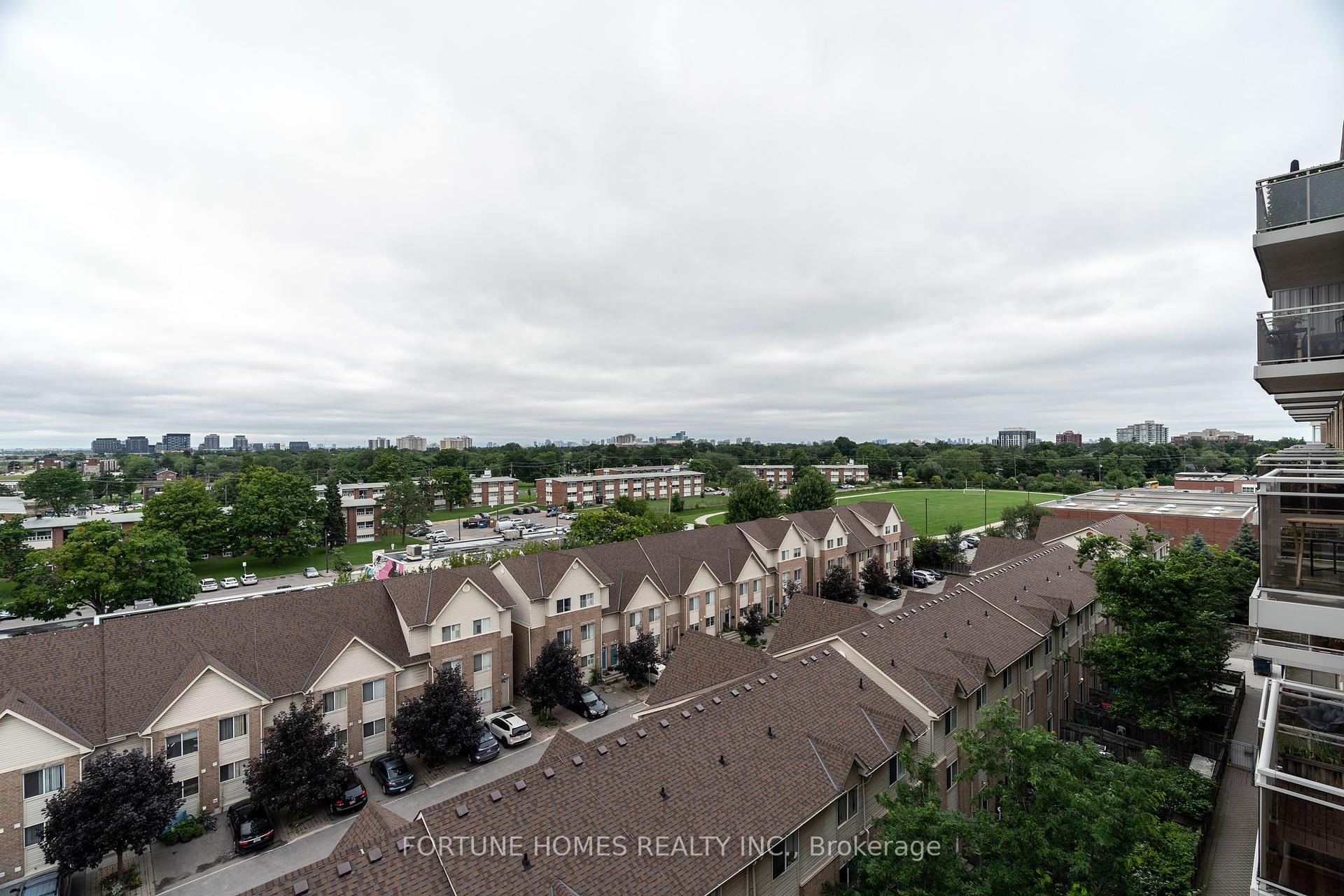 2 Bedrooms Condo at 650 Lawrence, Toronto For sale