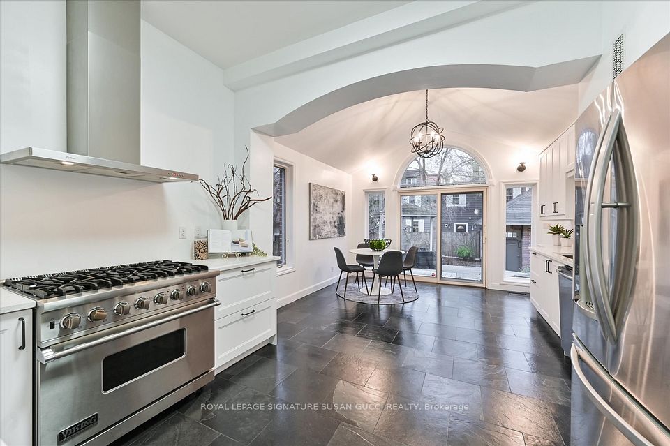 Main level kitchen bright & functional