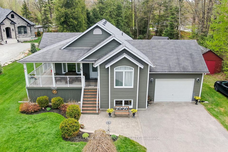 825 Eastdale