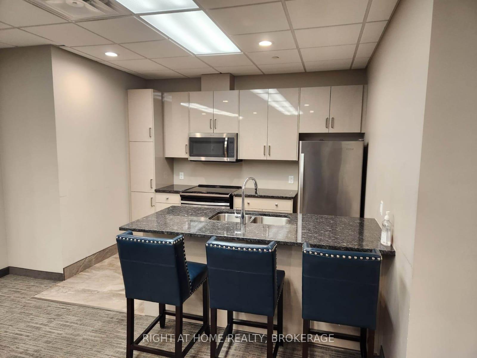 1 Bedroom Condo at 2490 Old Bronte, Oakville For sale