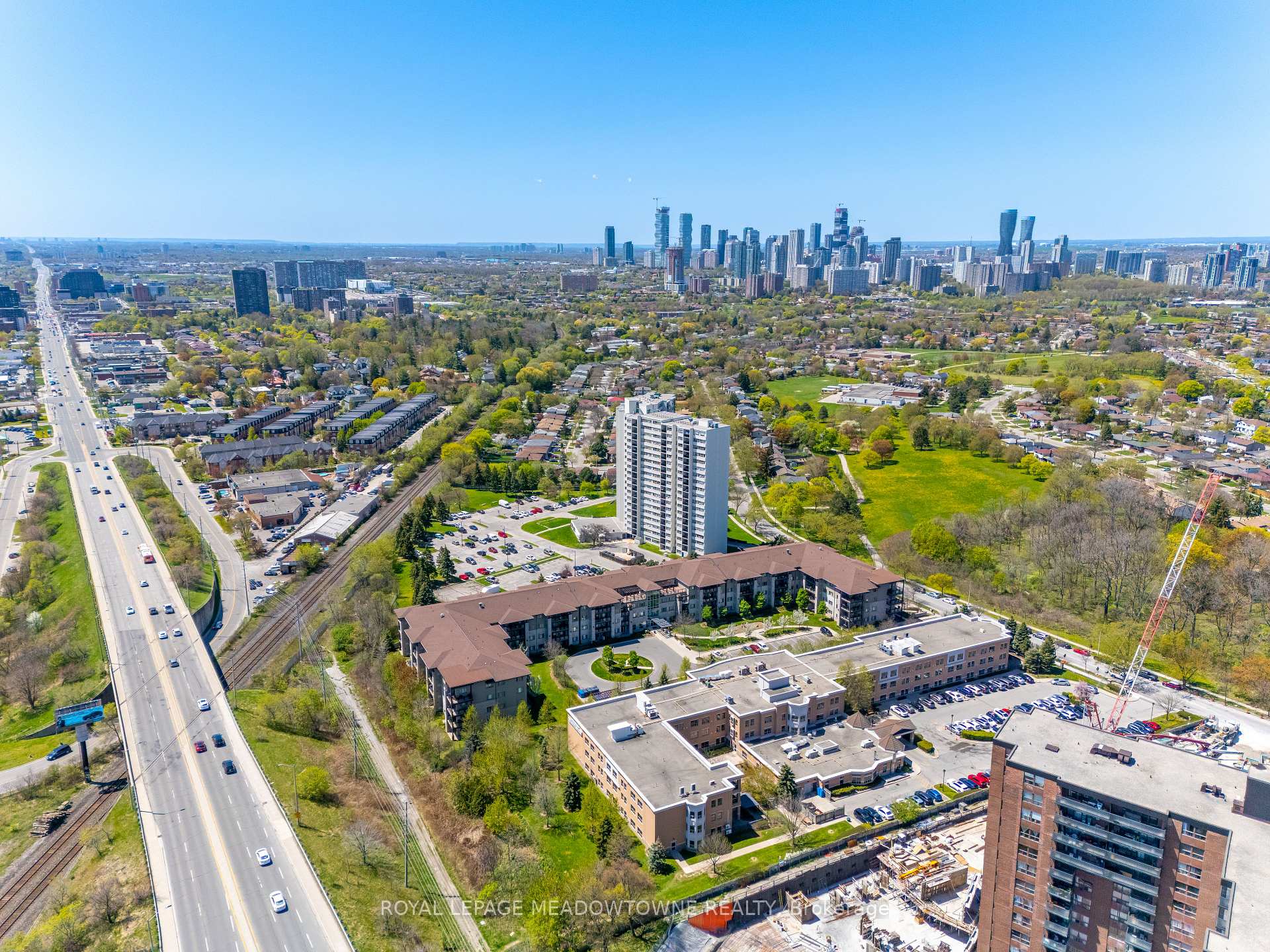 1 Bedroom Condo at 570 Lolita, Mississauga For sale