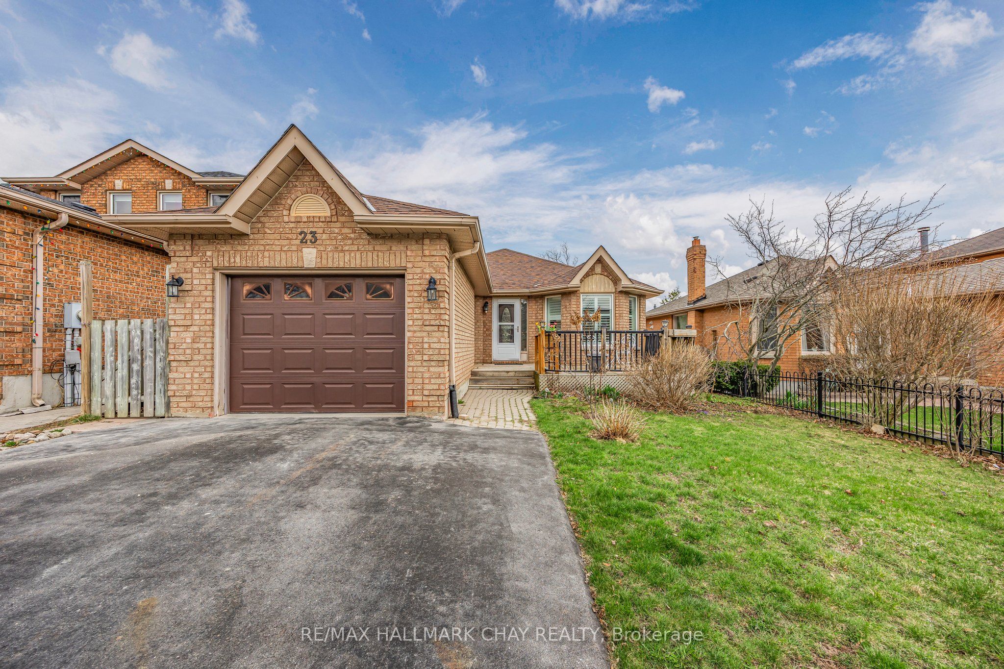 23 Grasett Crescent
