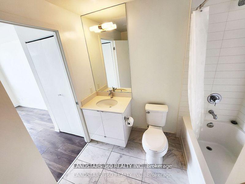2 Bedrooms Condo at 49 East Liberty, Toronto For sale