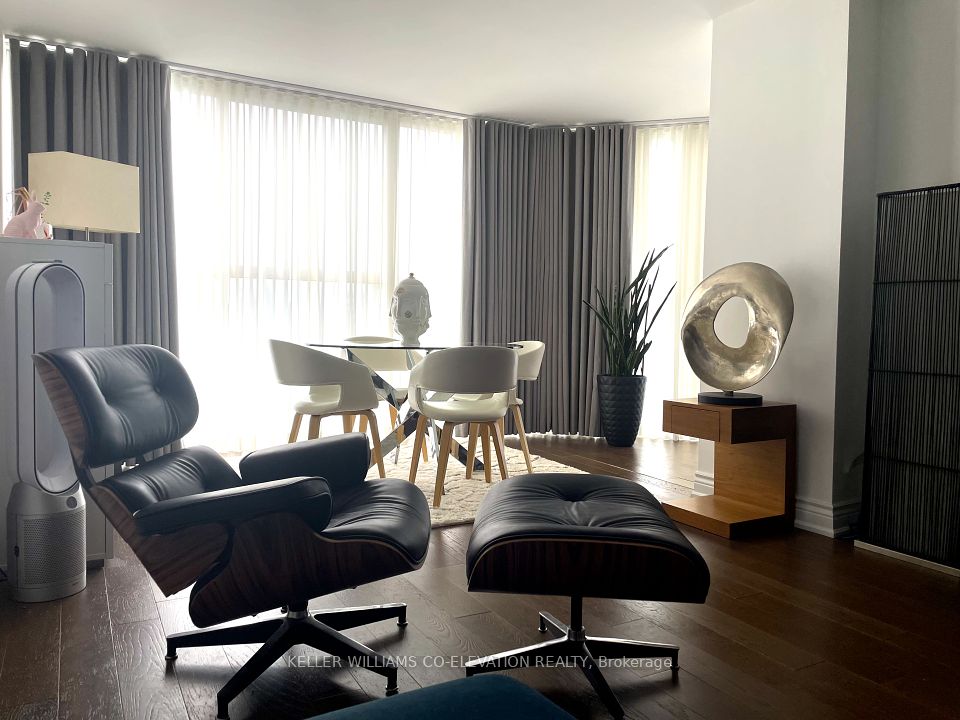 2091 Hurontario