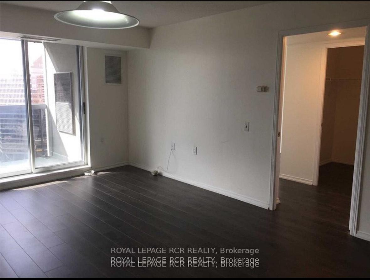 2 Bedrooms Condo at 35 Finch,  Toronto For sale