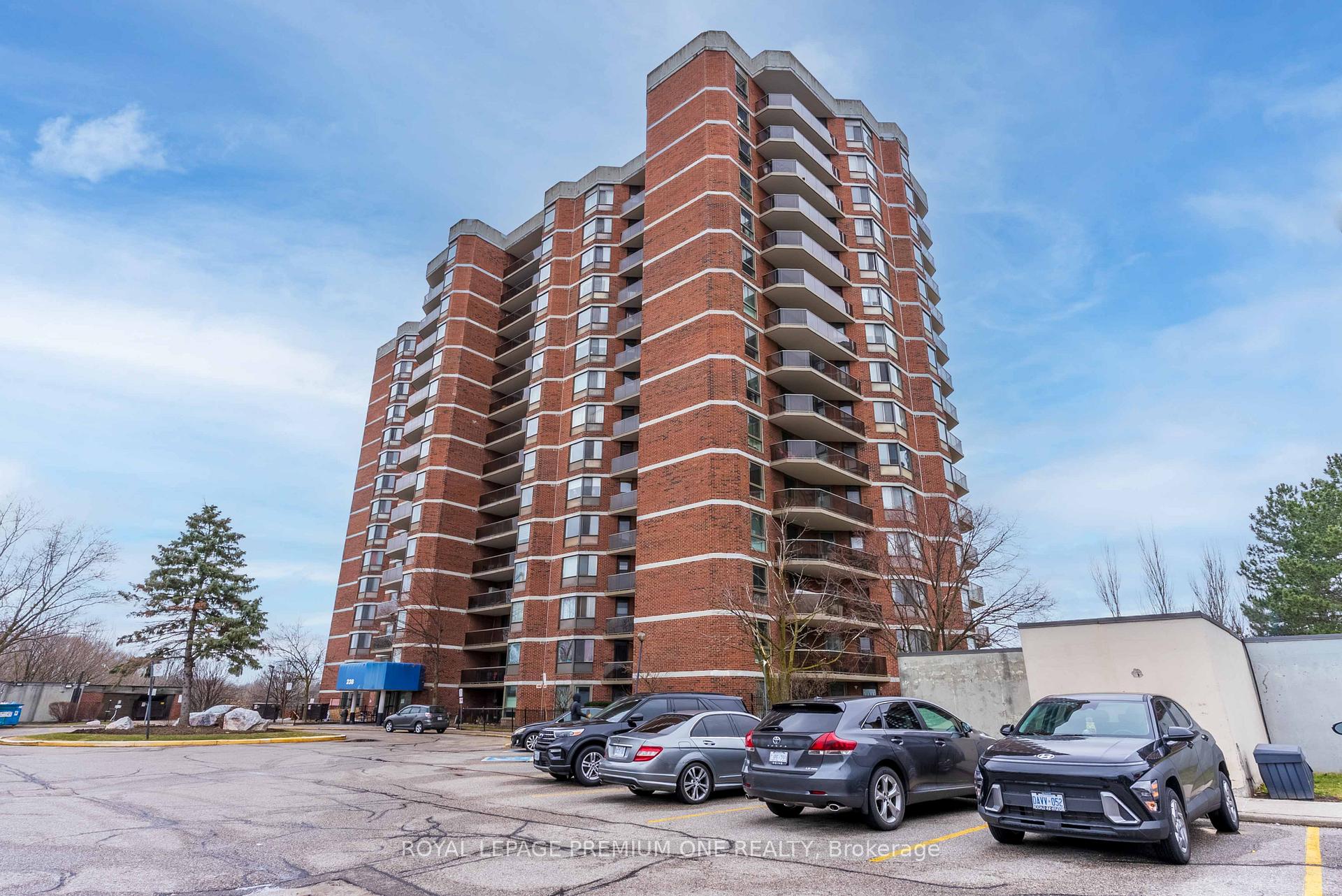 3 Bedrooms Condo at 238 Albion,  Toronto For sale