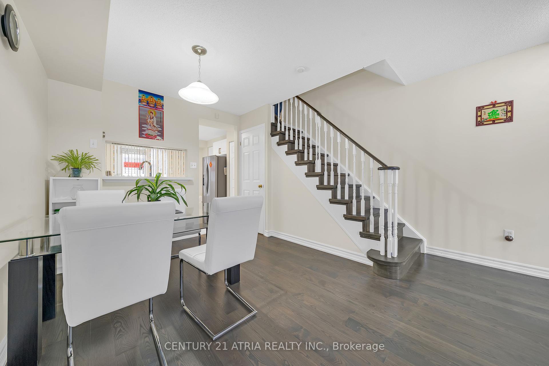 3 Bedrooms Condo at 9526 Sheppard,  Toronto For sale