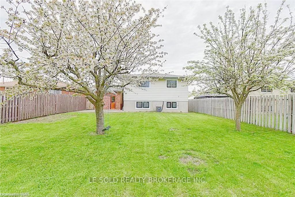 24 Winnifred Avenue