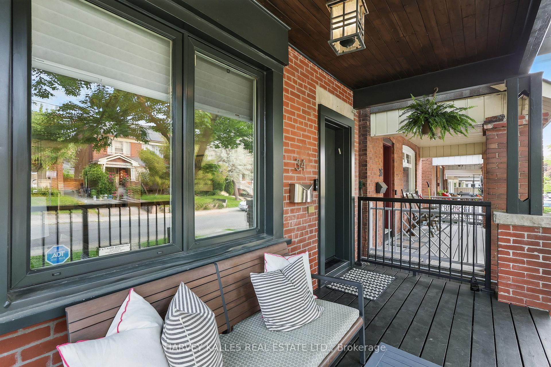 34 Winnett Avenue