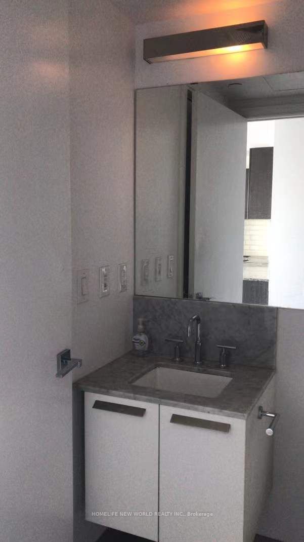 42 Charles Street E, #4505