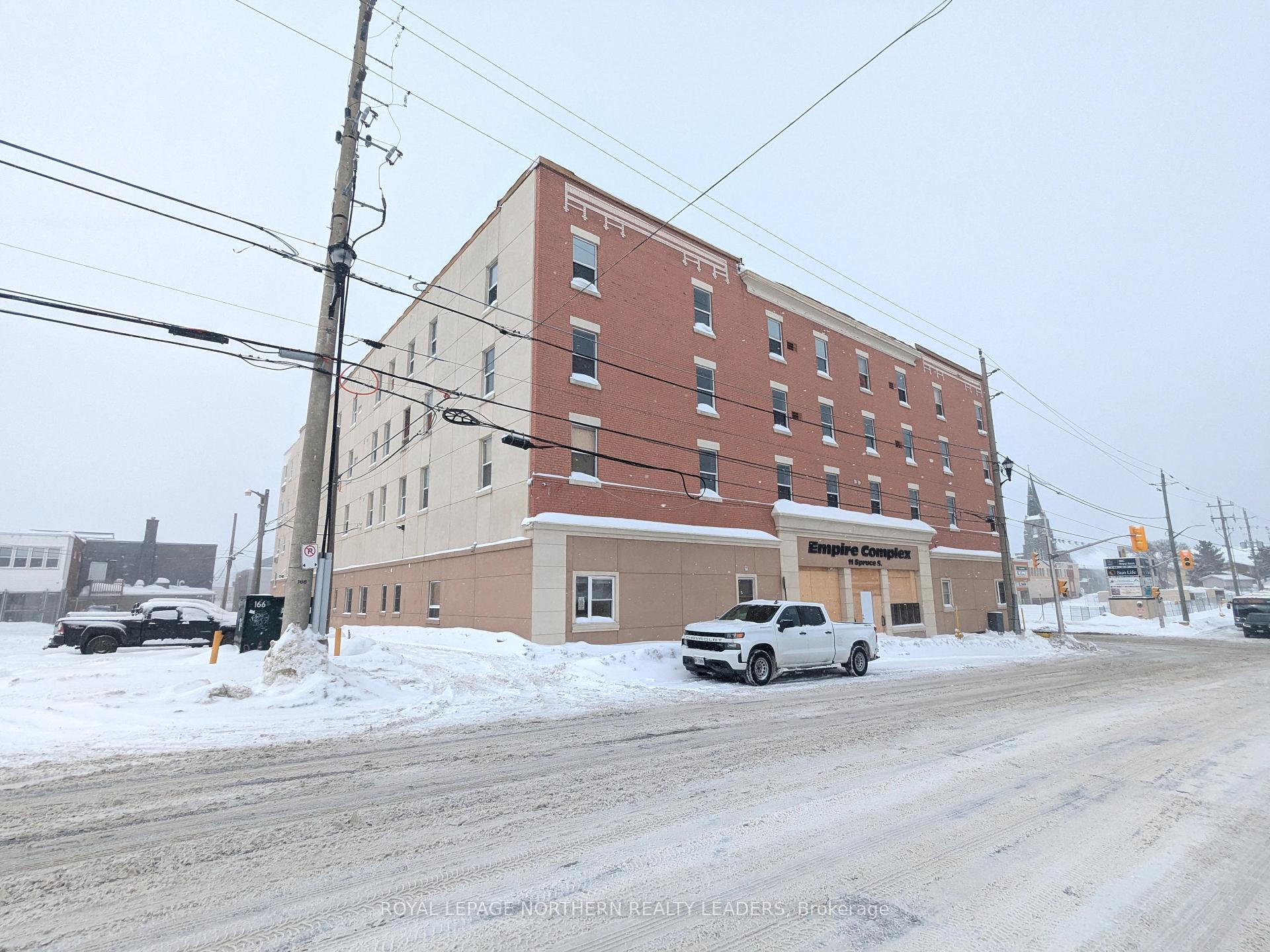 11 Spruce Street, Timmins, ON P4N 2M4