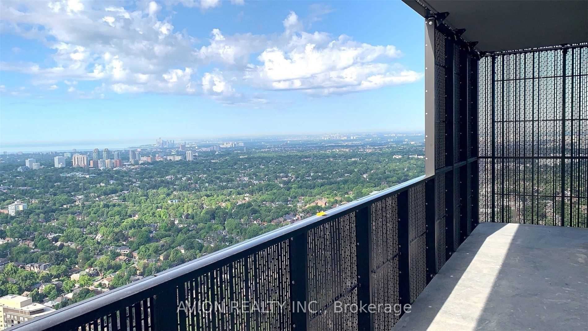 8 Eglinton Avenue E, #4902
