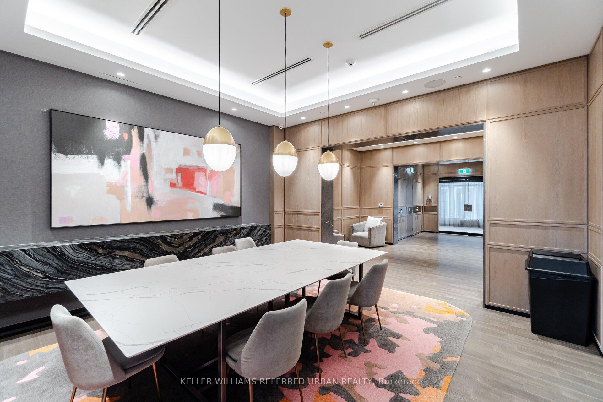 2 Bedrooms Condo at 9 Mabelle, Toronto For sale