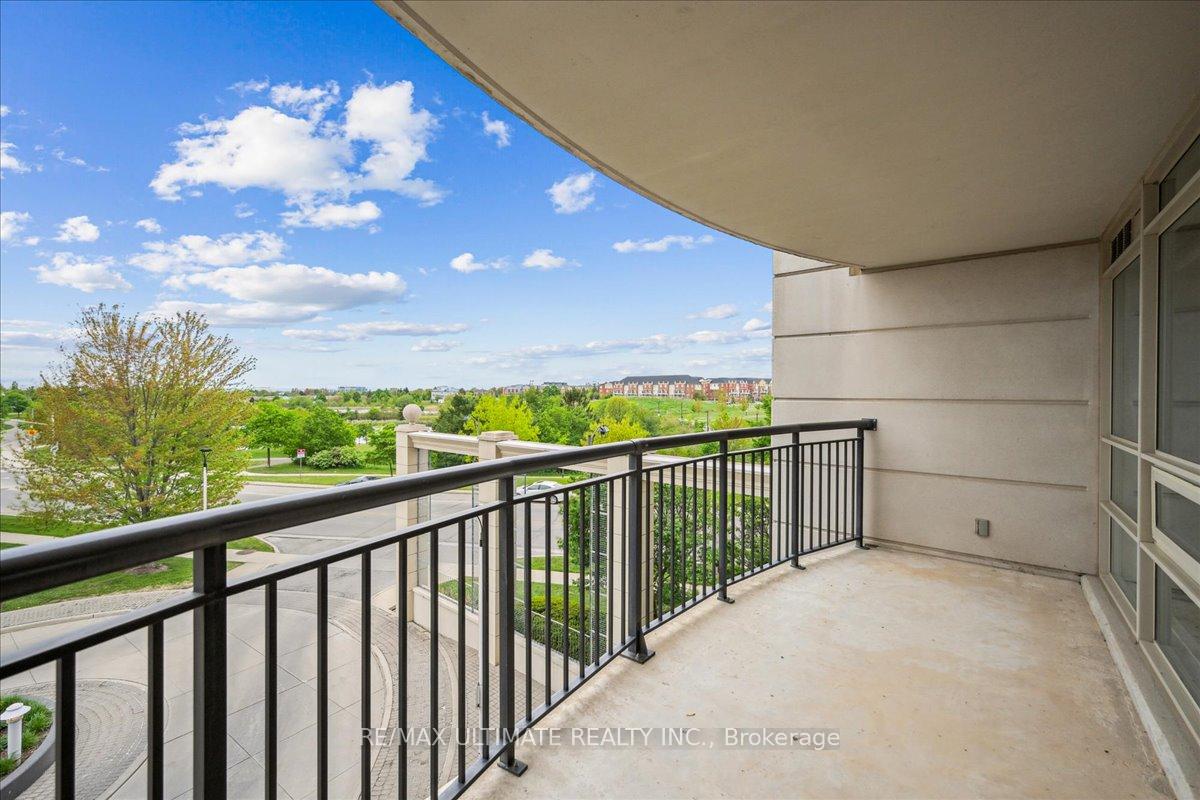 1 Bedroom Condo at 2365 Central Park, Oakville For sale