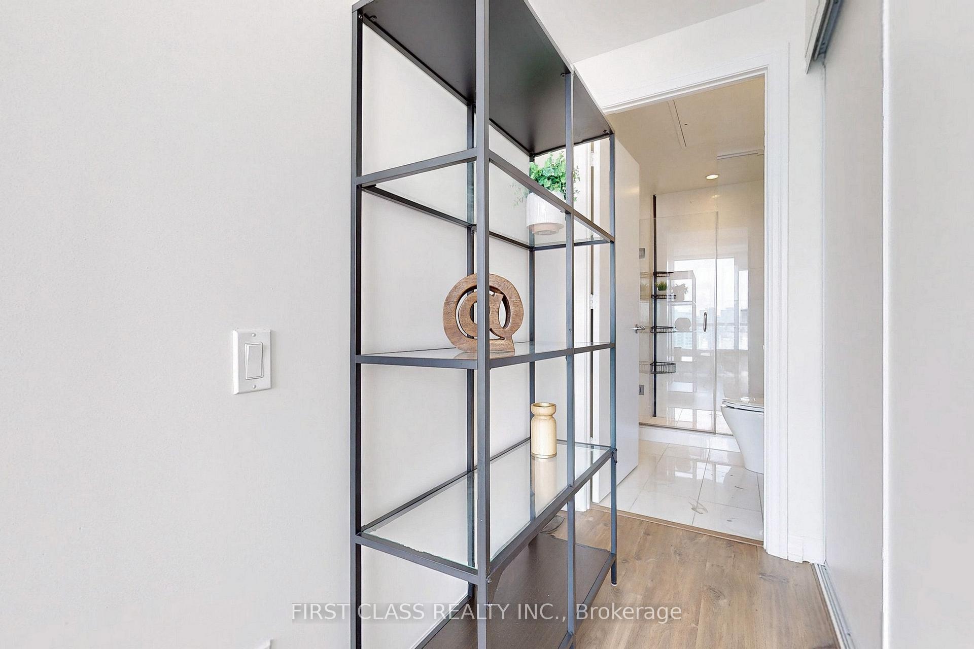 3 Bedrooms Condo at 88 Blue Jays, Toronto For sale