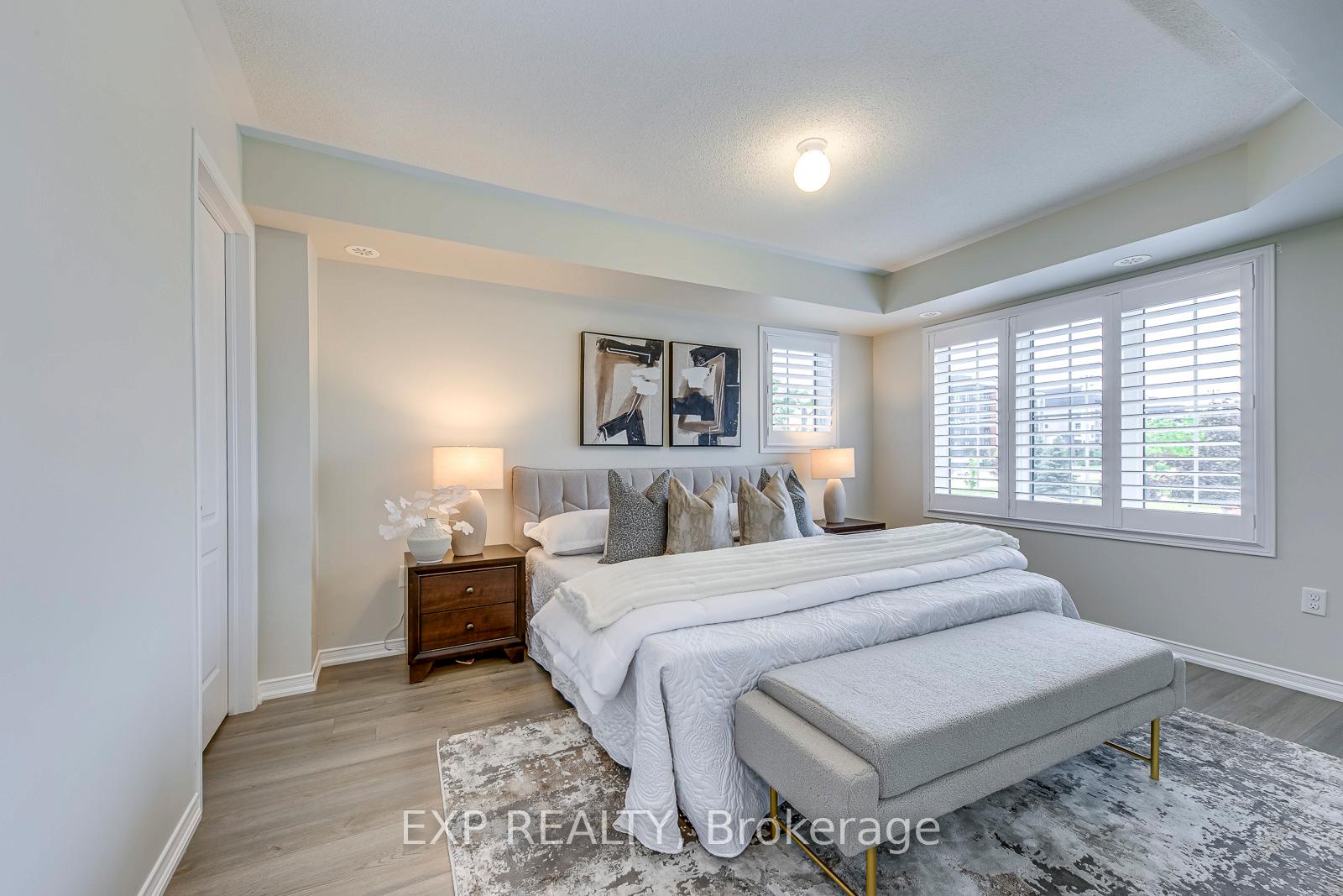 2 Bedrooms Condo at 2484 Post, Oakville For sale