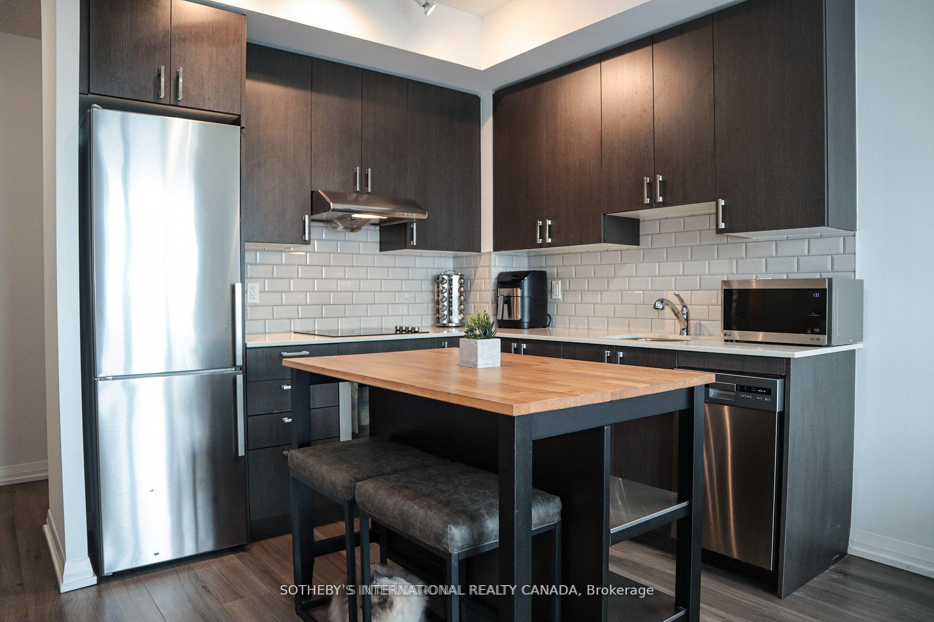 2 Bedrooms Condo at 50 Ann O’Reilly, Toronto For sale