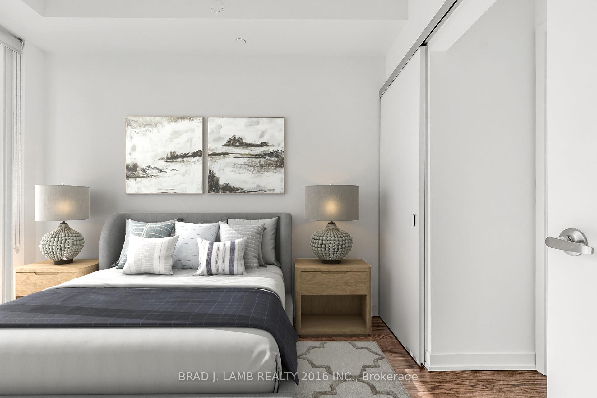 2 Bedrooms Condo at 20 Richardson, Toronto For sale