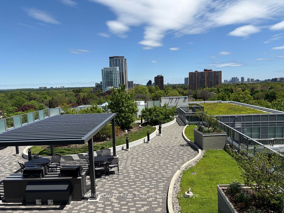 3121 Sheppard