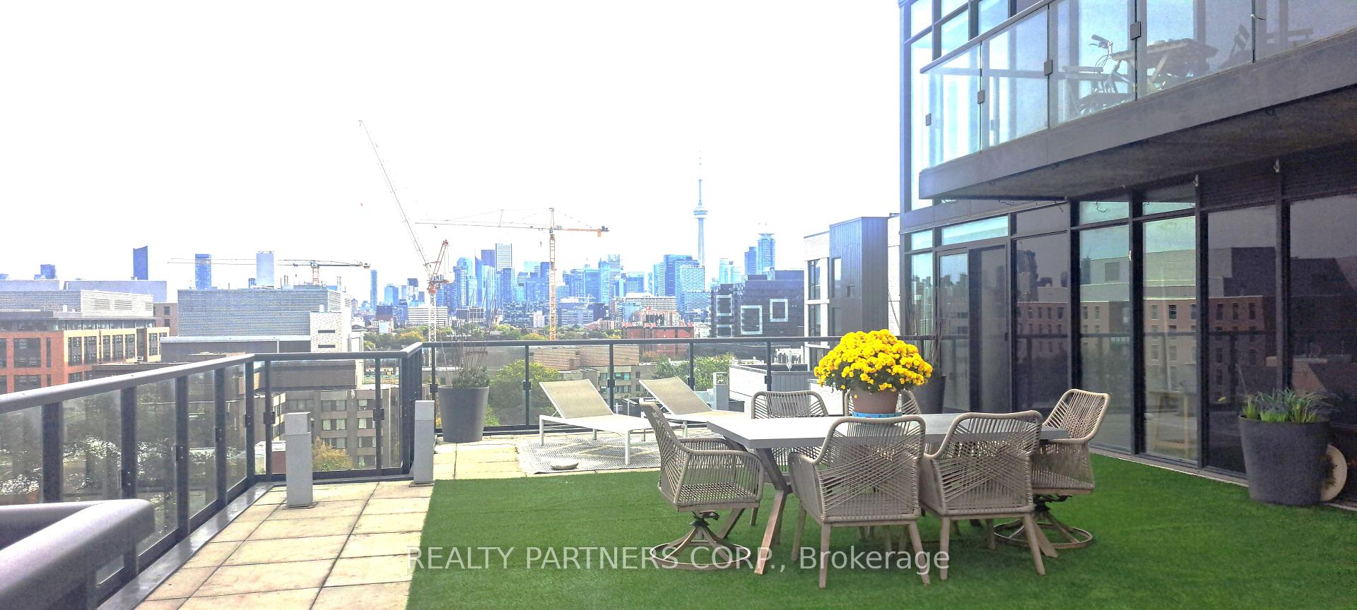3 Bedrooms Condo at 8 Dovercourt,  Toronto For sale